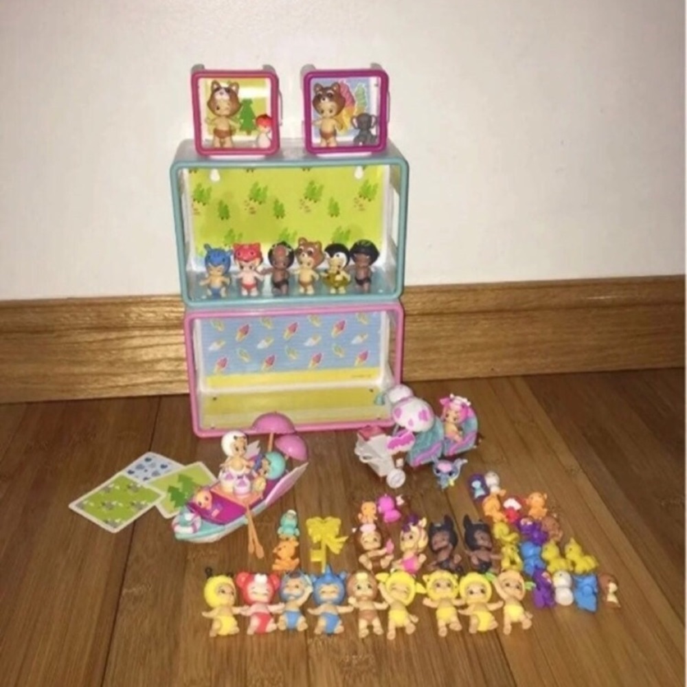 Twozies Playsets Toys Lot Bundle
